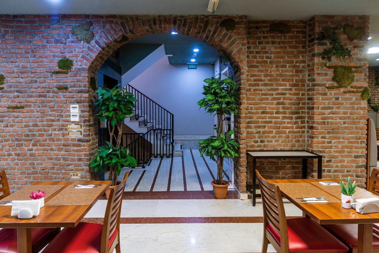 Aprilis Hotel - Special Category Стамбул Екстер'єр фото