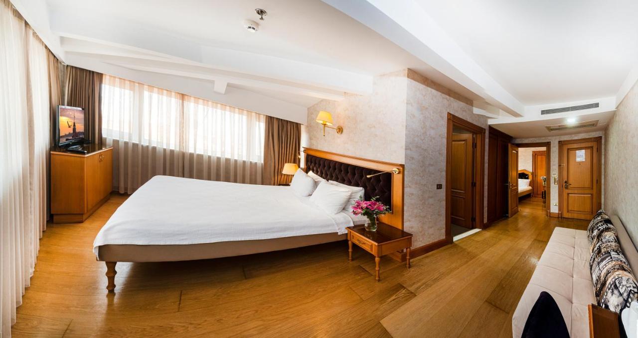 Aprilis Hotel - Special Category Стамбул Екстер'єр фото
